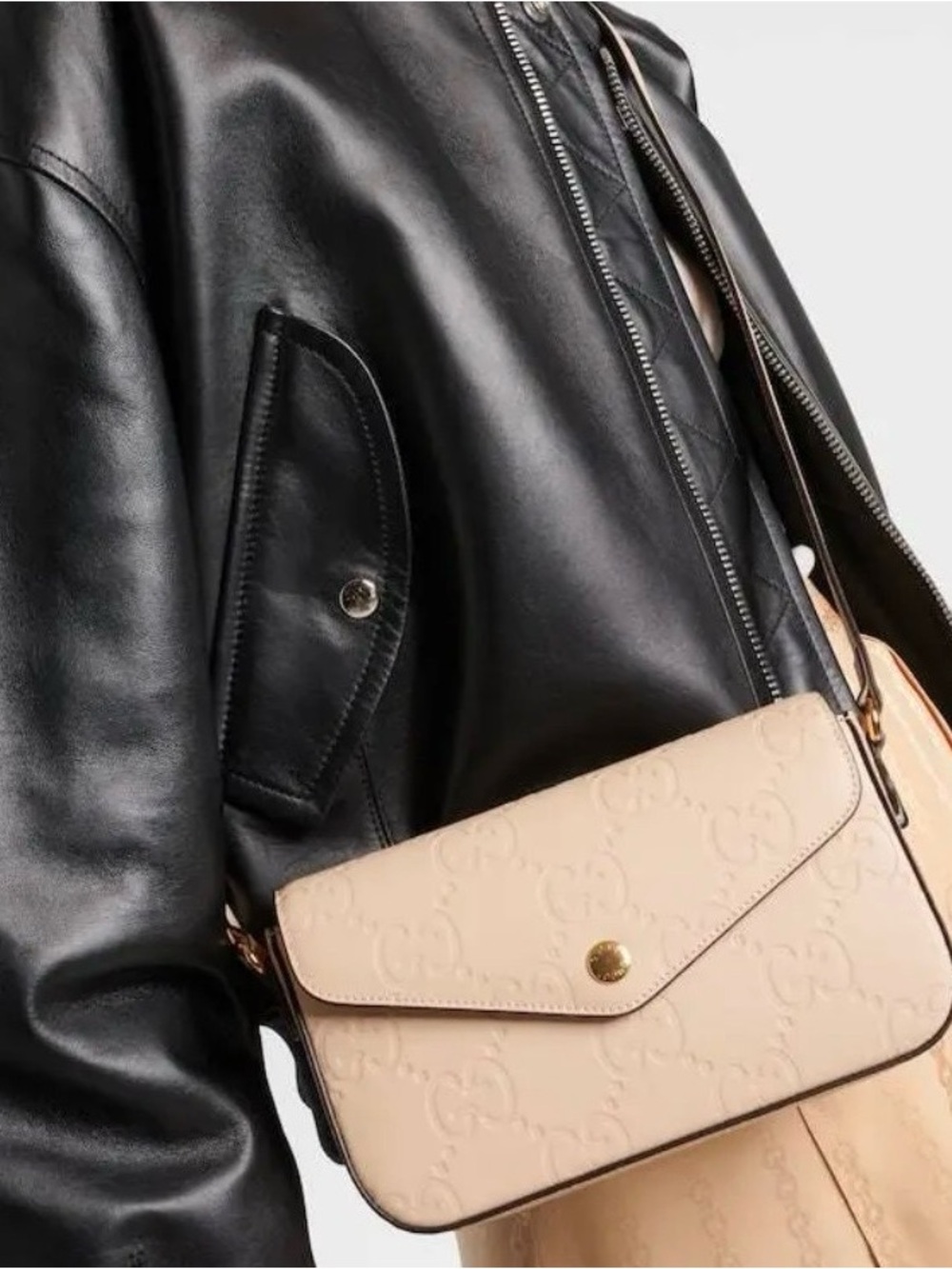 Gucci Embossed GG Super Mini Beige Leather Shoulder Bag - Picture 11 of 13